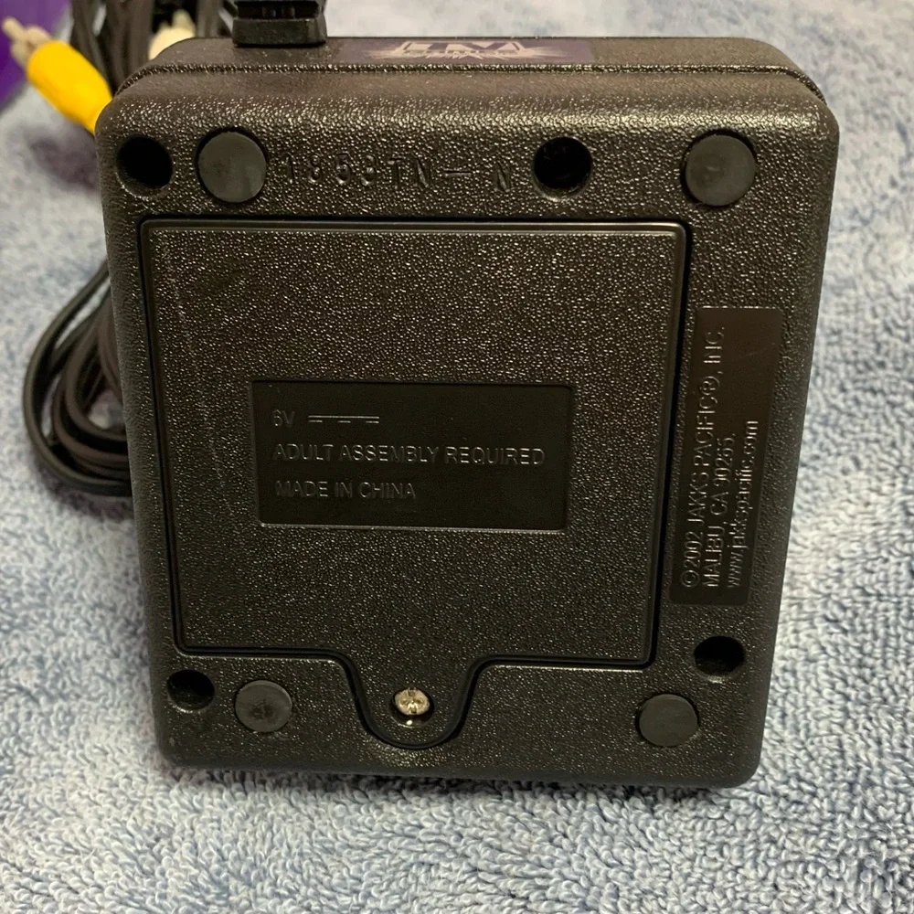 Vintage Atari 2600 classic video game controller - Picture 4 of 4
